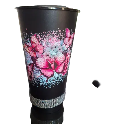 Schwarzer Becher Schmetterlinge und Blüten mit Strass