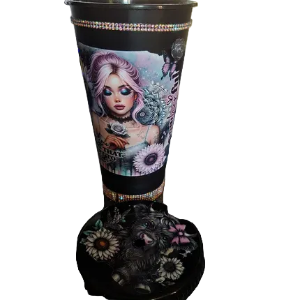 Schwarzer Becher Gothic Girl mit Sonnenblumen