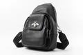 Biene Sum Sum Umhängetasche – Slingbag schwarz mit Bienen-Motiv