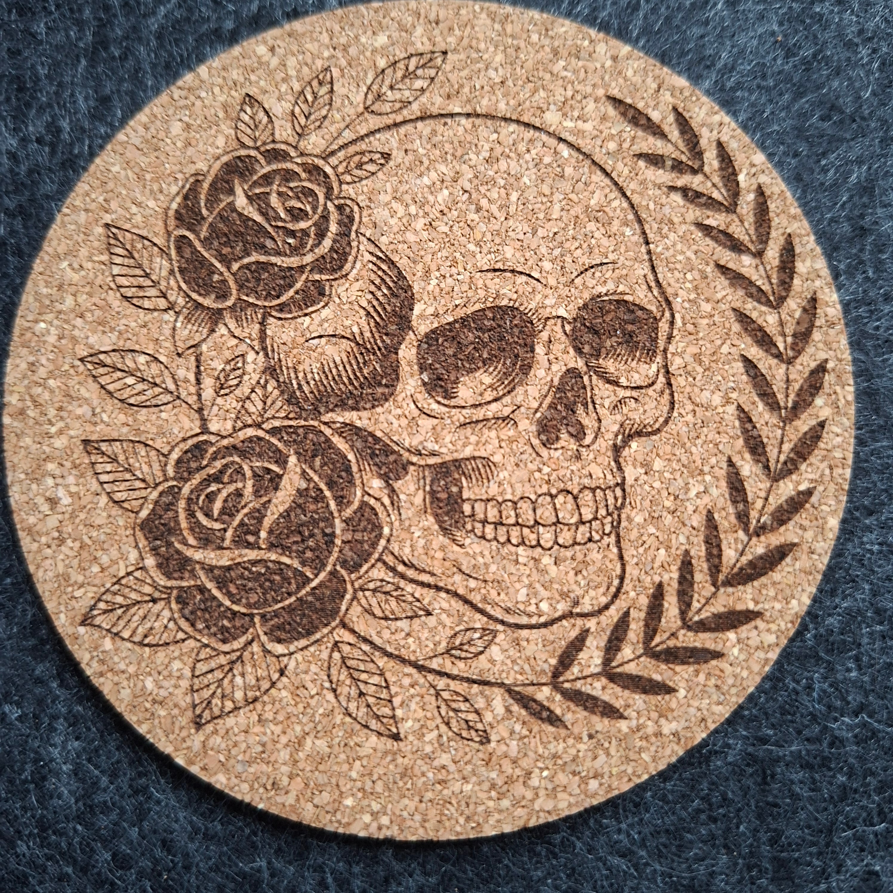 Laser Gravur auf Untersetzer Natur Kork Ø 9 cm