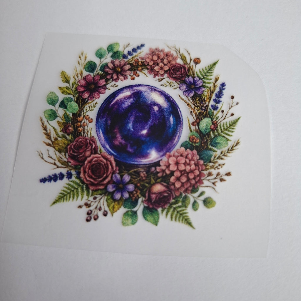 Violette Kristallkugel mit Rosen – BB-0090 Bügelbild