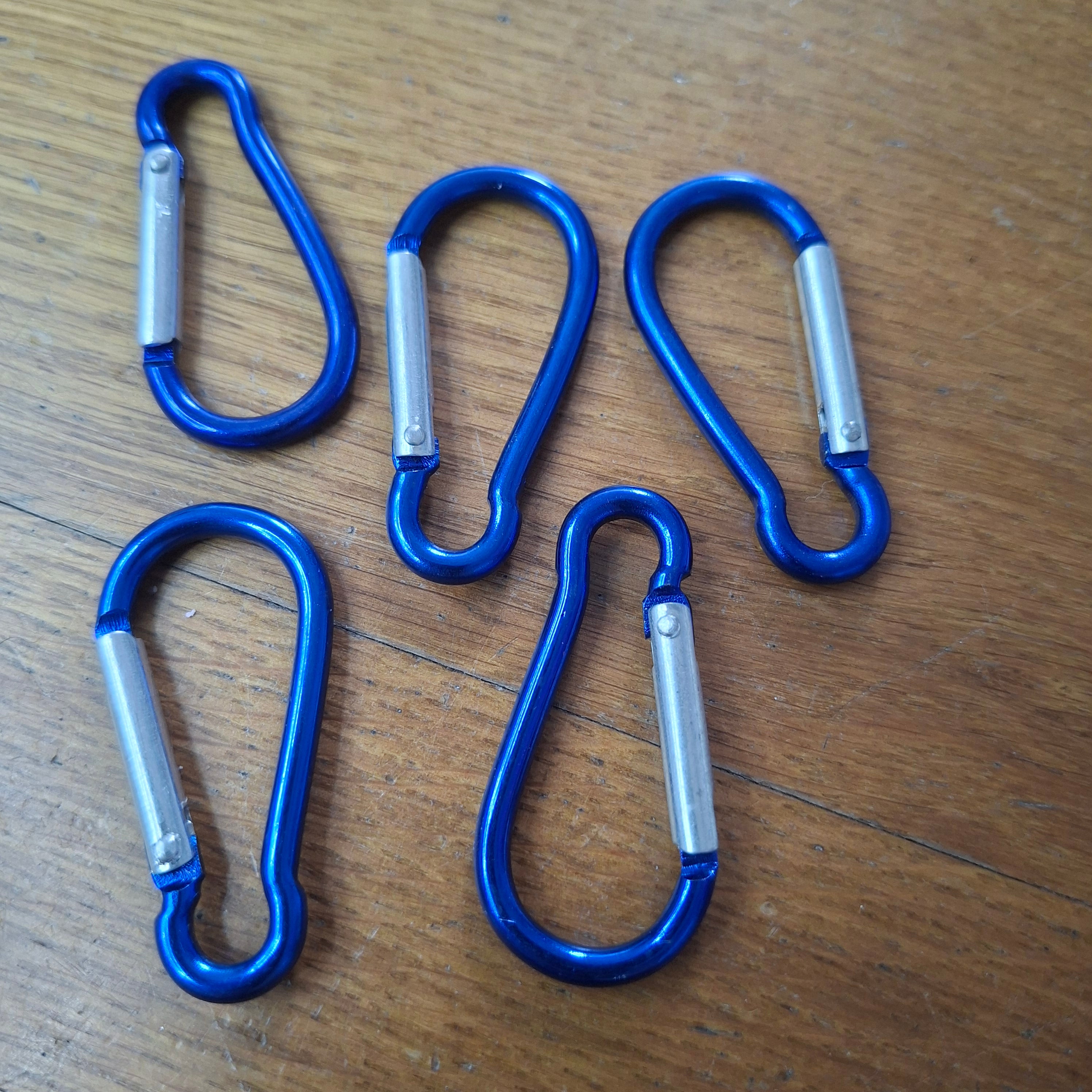 Karabinerhaken bunt – Anhänger-Rohling (4,5 cm)