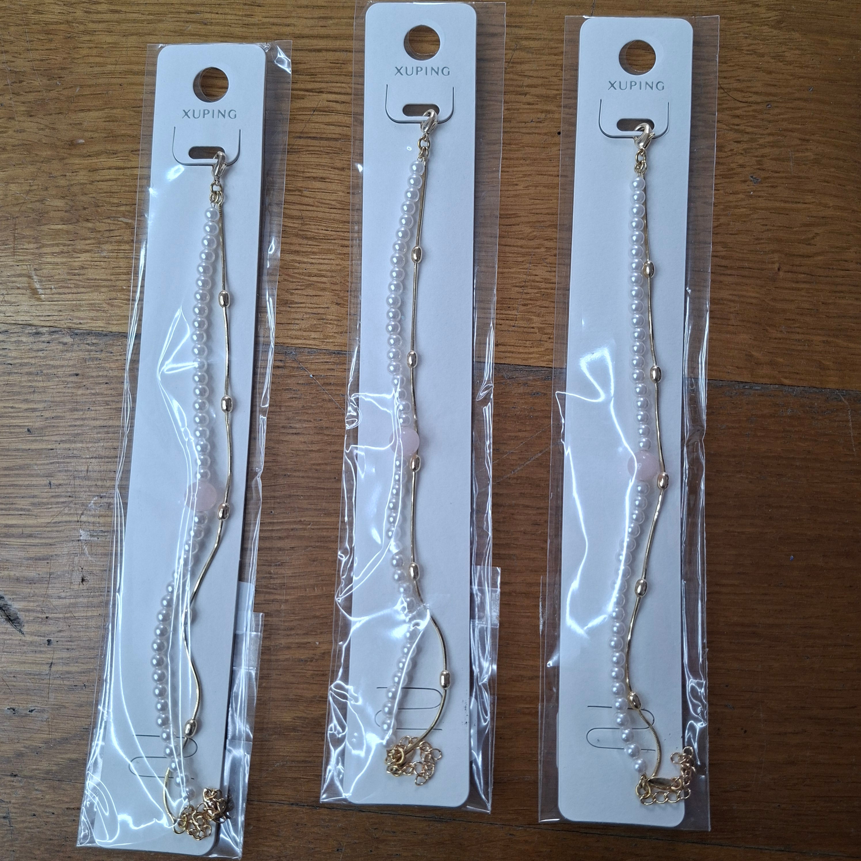 Armband – Perlen oder Kette mit Goldakzenten