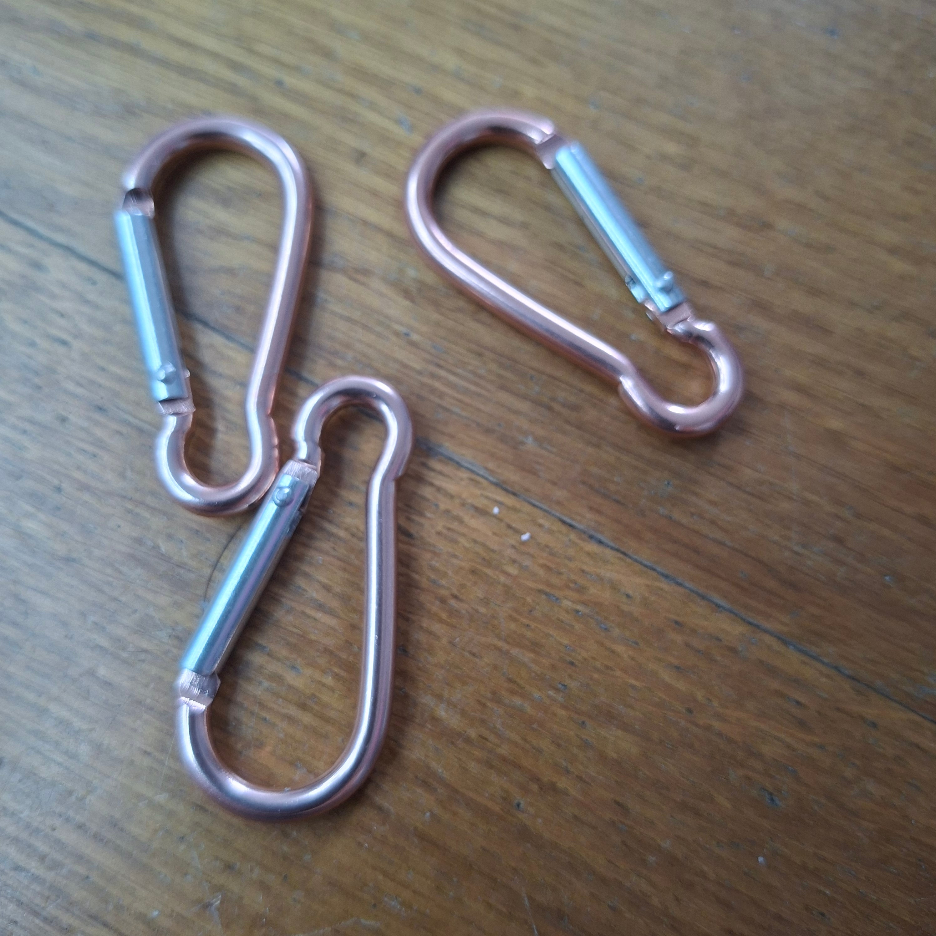 Karabinerhaken bunt – Anhänger-Rohling (4,5 cm)