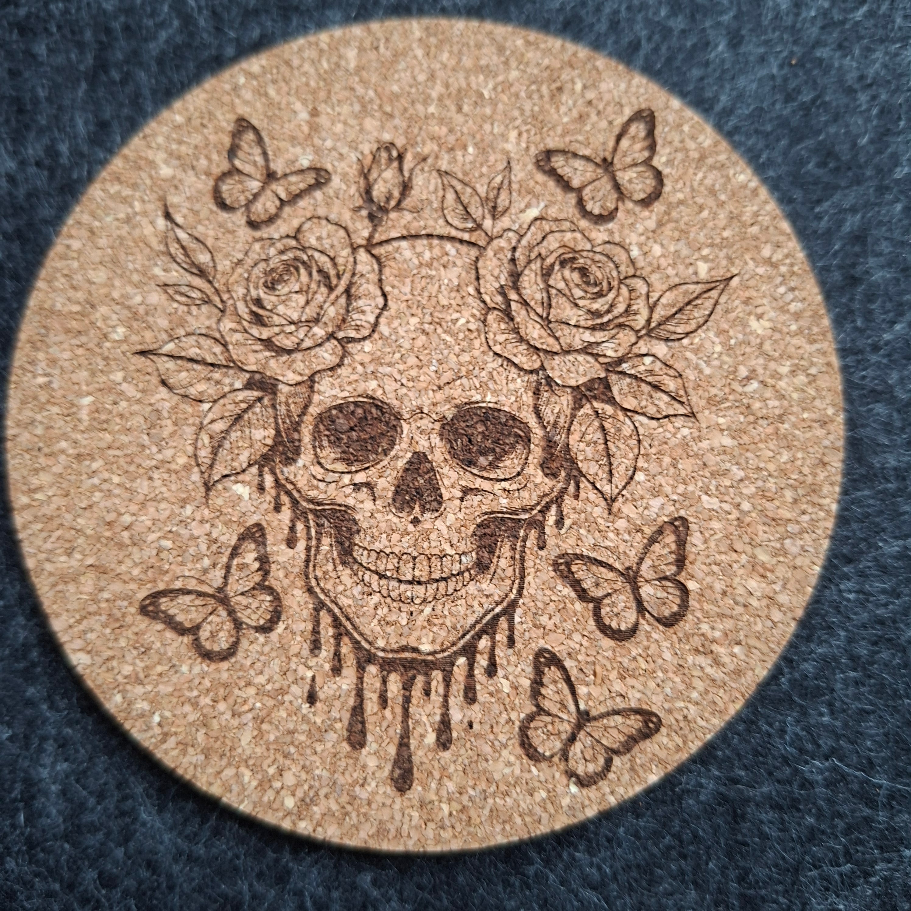 Laser Gravur auf Untersetzer Natur Kork Ø 9 cm