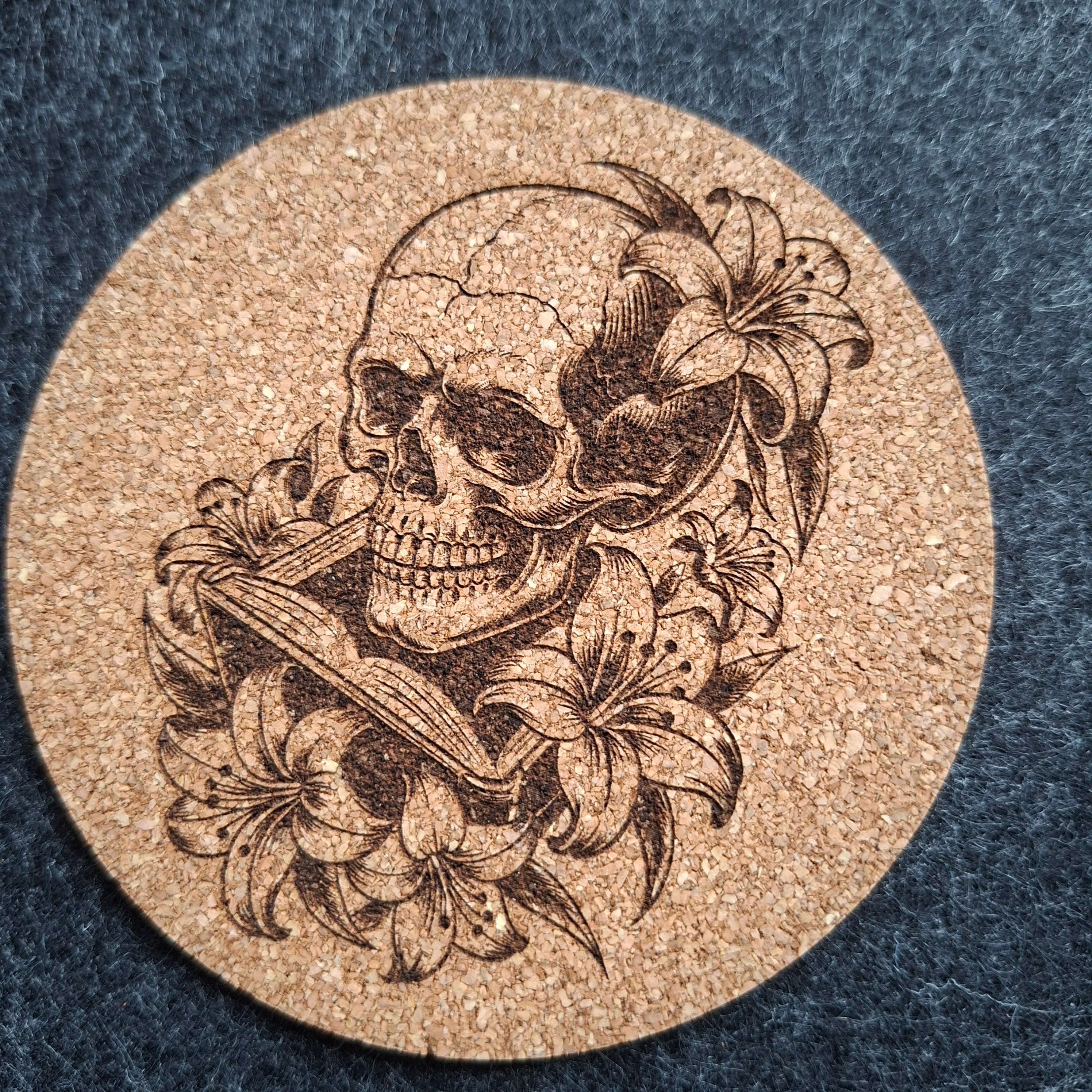 Laser Gravur auf Untersetzer Natur Kork Ø 9 cm